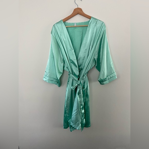 Mint Green Satin Robe - Picture 1 of 4